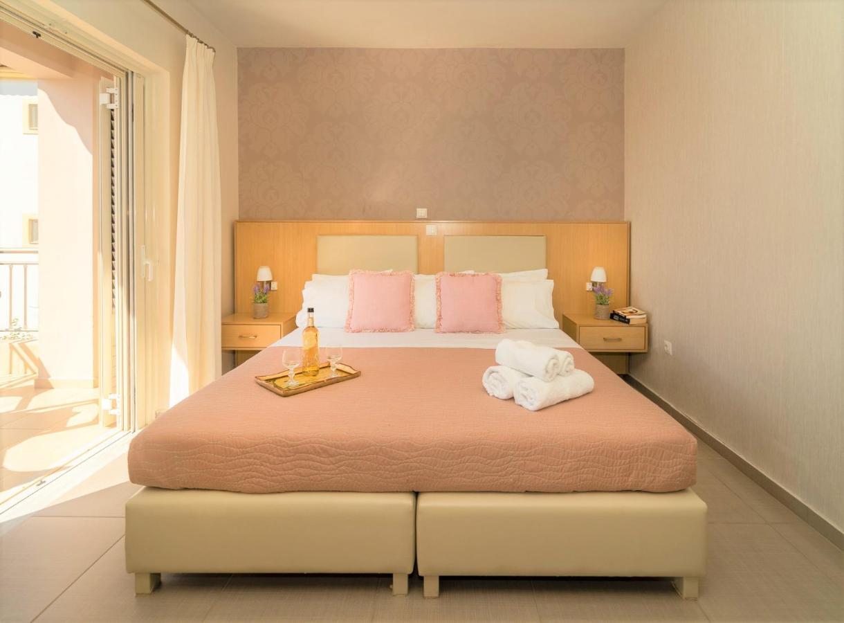 Vereniki Apartments フィニクーダ エクステリア 写真